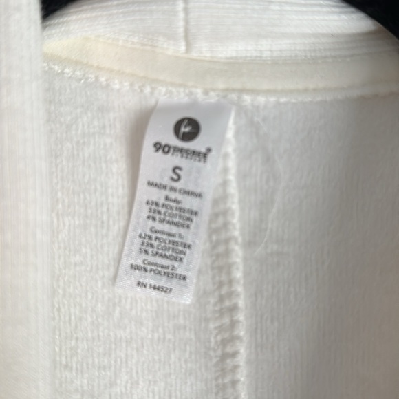 NWOT Small structured white cardigan - Picture 2 of 5